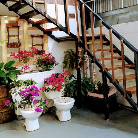 Hostel Trotamundos Alajuela Esterno foto