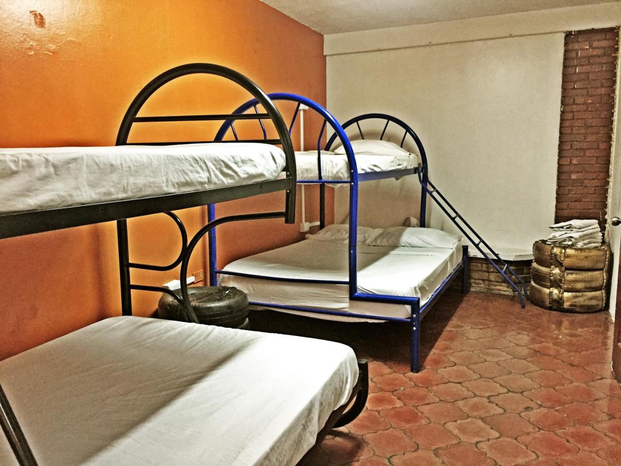 Hostel Trotamundos Alajuela Esterno foto